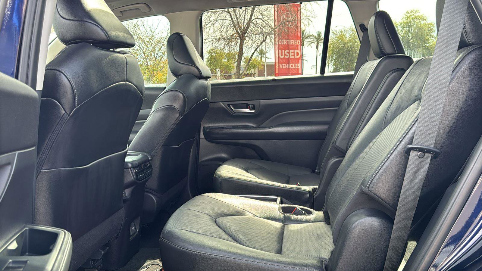 Used 2025 Toyota Grand Highlander FWD image 27