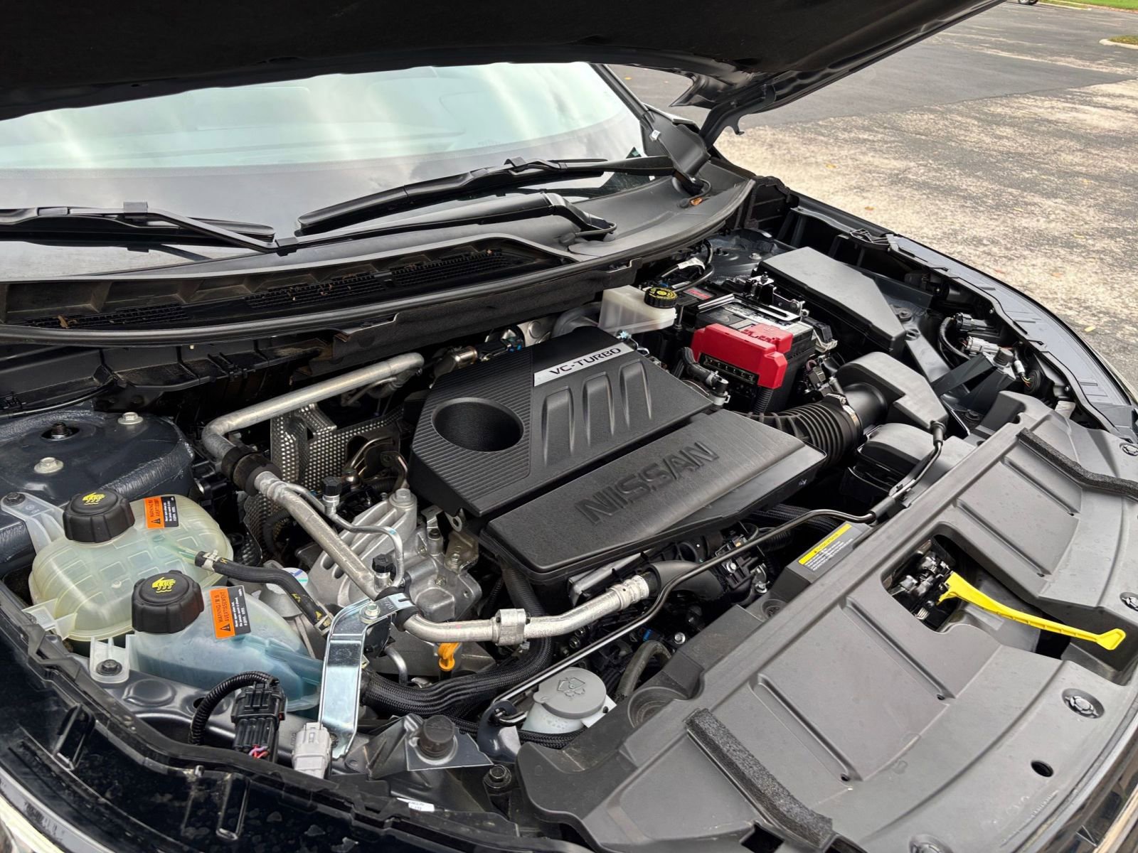 Used 2025 Nissan Rogue SV FWD image 28