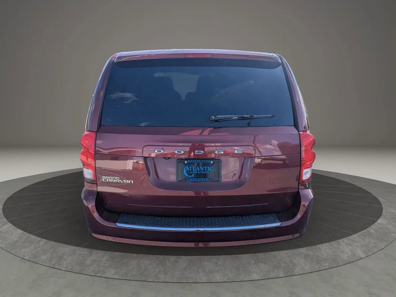 Used 2019 Dodge Grand Caravan SE w/ UConnect Hands-Free Group FWD image 19