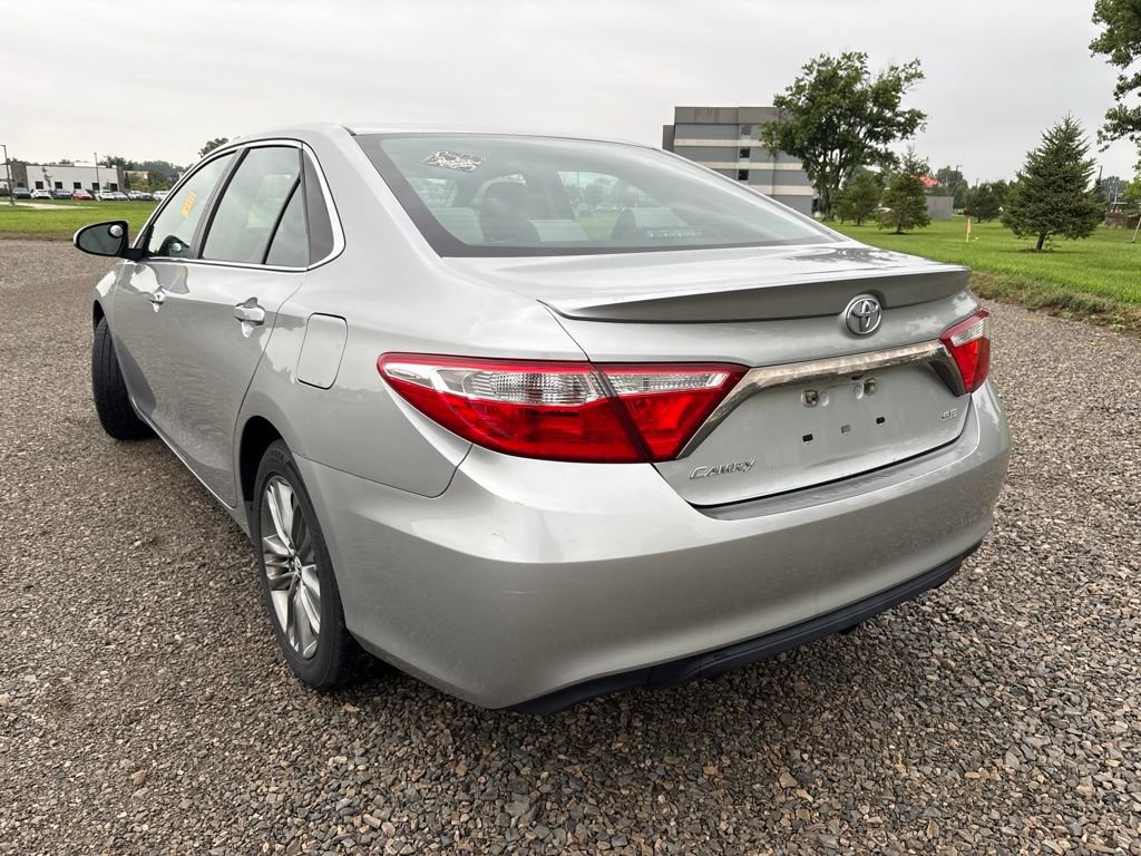 Used 2017 Toyota Camry SE FWD image 7