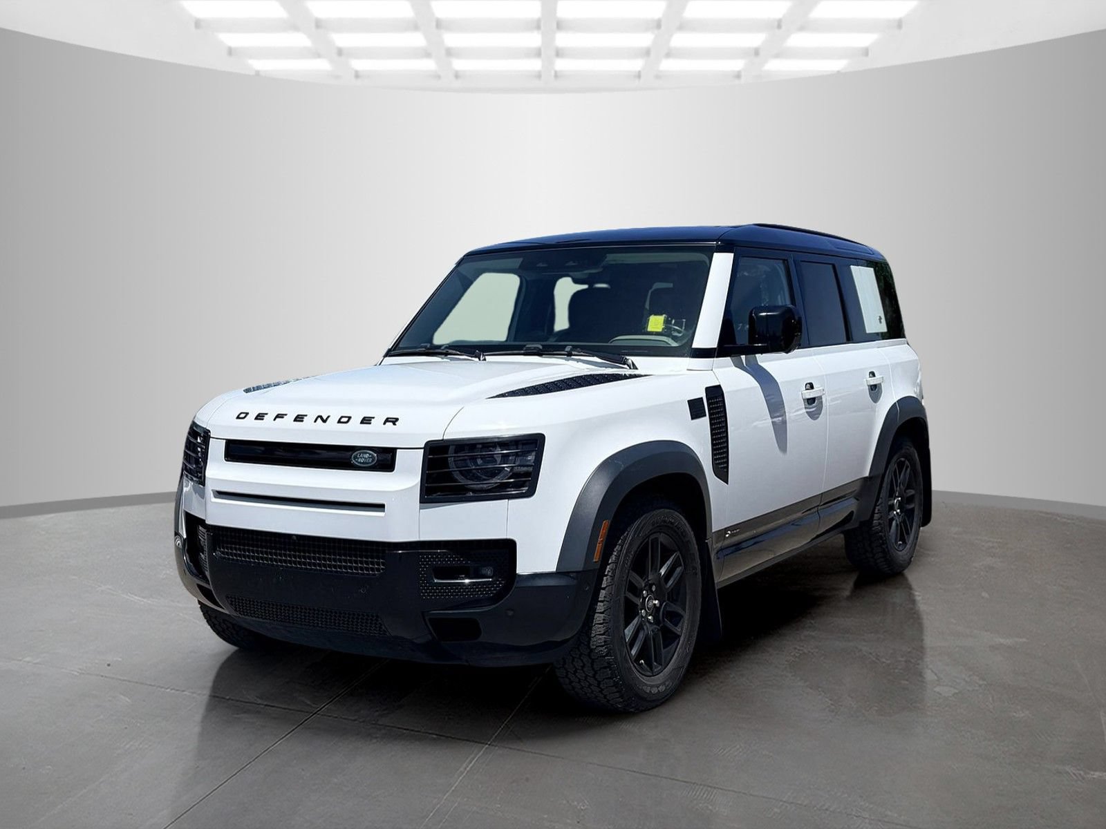 Used 2021 Land Rover Defender 110 X-Dynamic HSE AWD/4WD image 1