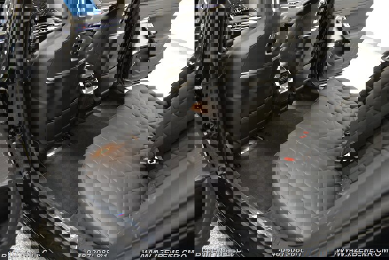 Used 2025 BMW 750e xDrive w/ Executive Package AWD/4WD image 26