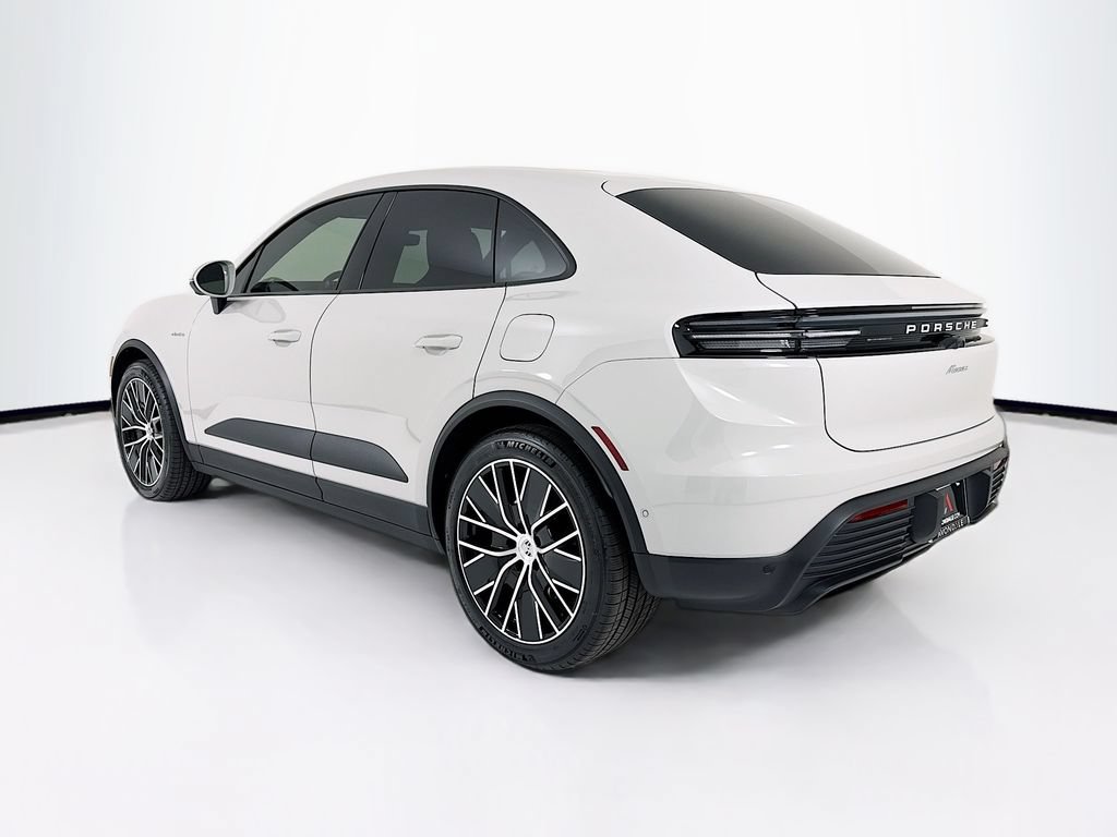 New 2026 Porsche Macan Electric RWD image 3