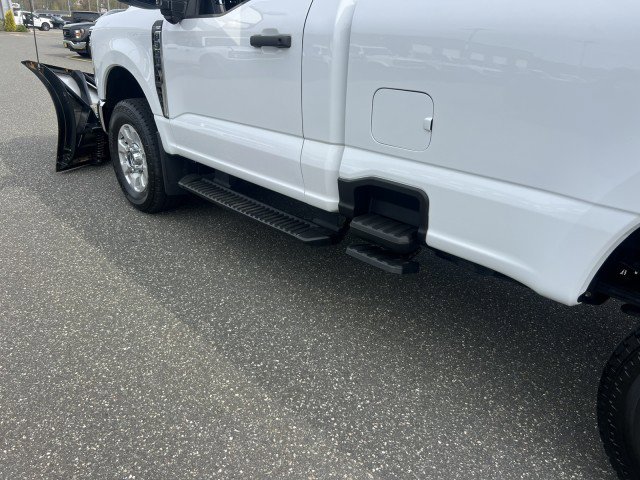 Used 2023 Ford F350 XLT w/ 360-Degree Camera Package AWD/4WD image 23