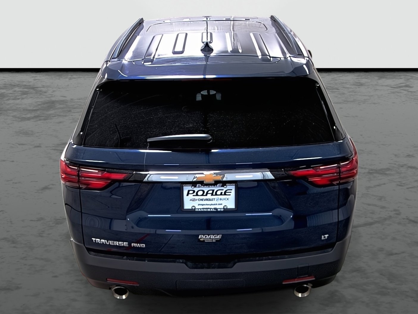 Used 2023 Chevrolet Traverse LT w/ LT Premium Package image 3