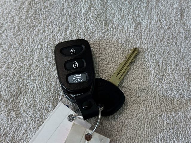 Used 2013 Kia Forte EX image 26