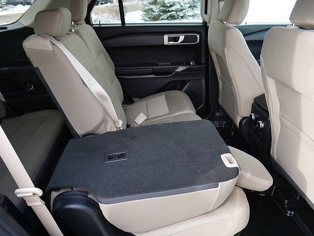 Used 2023 Ford Explorer AWD image 49