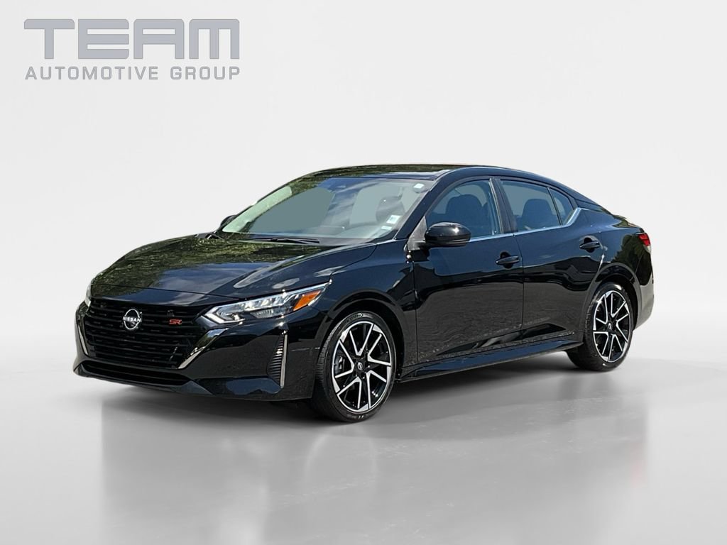 Used 2025 Nissan Sentra SR FWD image 3