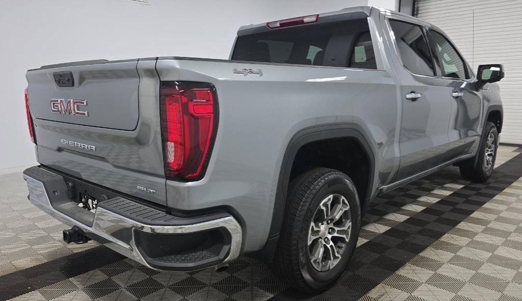 Used 2026 GMC Sierra 1500 SLT AWD/4WD image 3