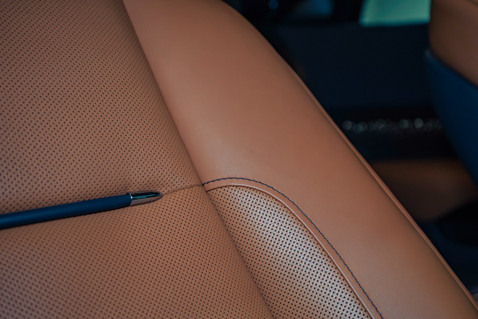 Used 2018 Rolls-Royce Wraith RWD image 33