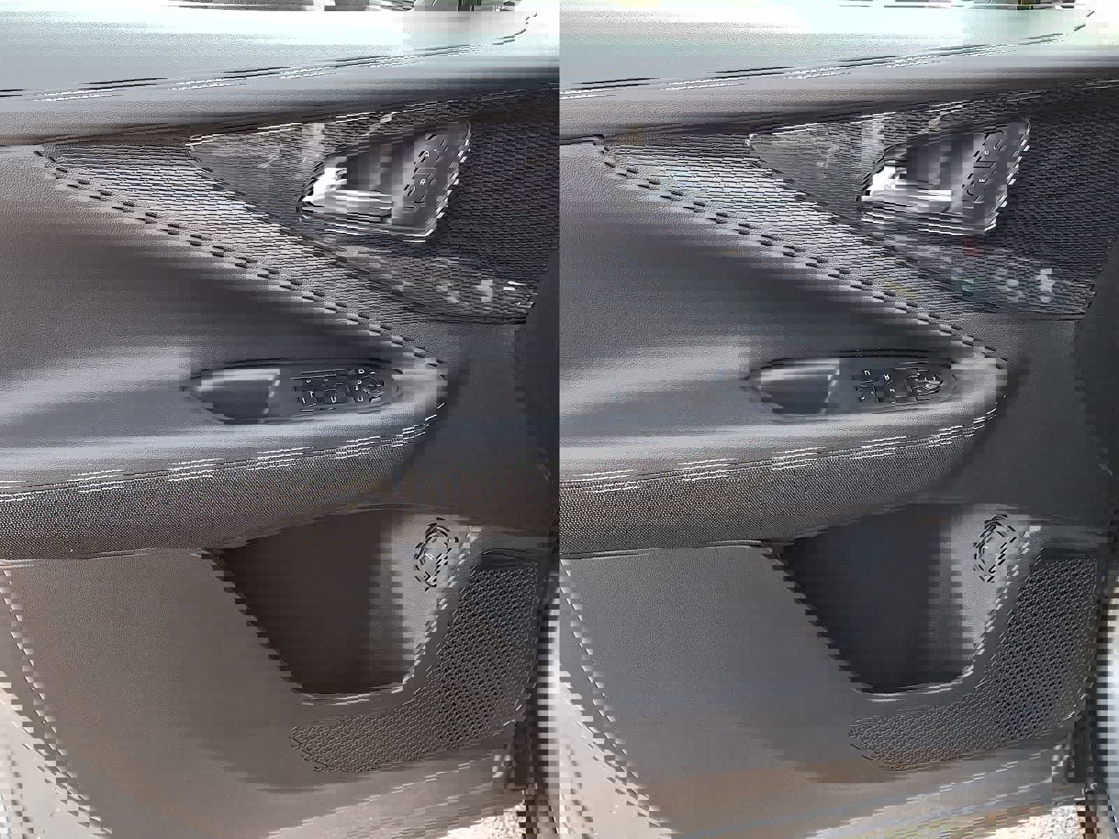 New 2026 Chevrolet Blazer EV LT image 8