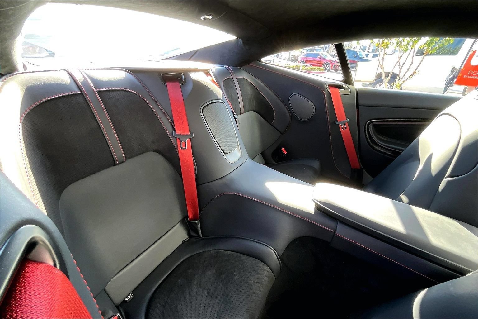 Used 2023 Aston Martin DB11 Coupe RWD image 24