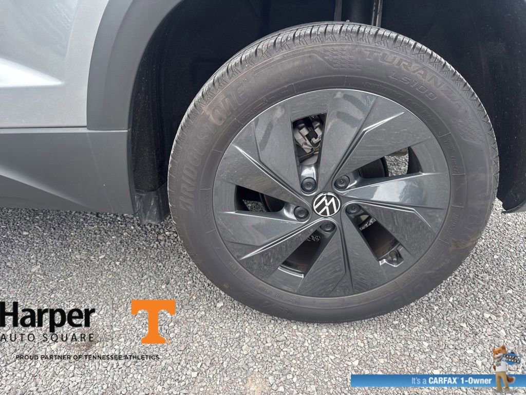 Used 2025 Volkswagen Taos S FWD image 20