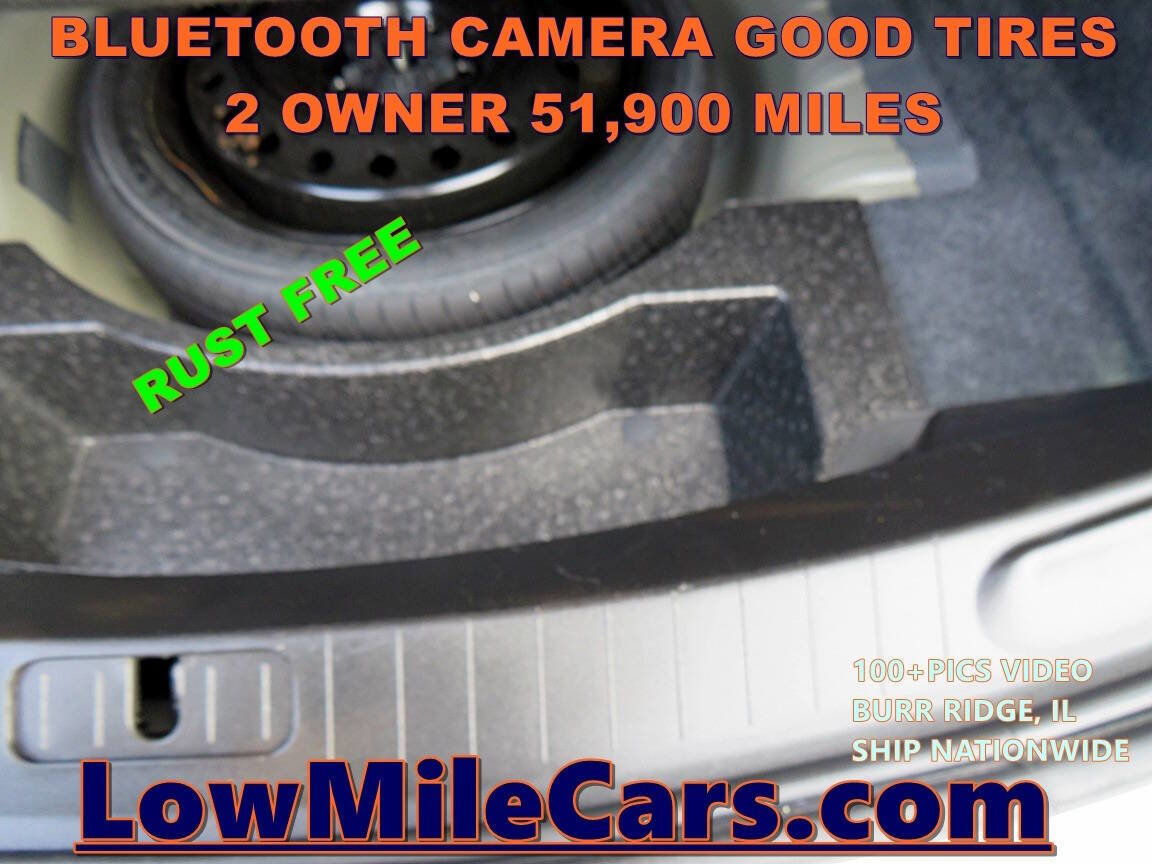 Used 2017 Chevrolet Impala LT w/ Convenience Package image 33