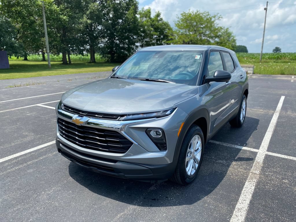 New 2026 Chevrolet TrailBlazer LS w/ LS Convenience Package AWD/4WD image 3