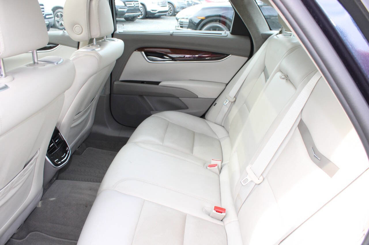 Used 2013 Cadillac XTS Platinum image 21