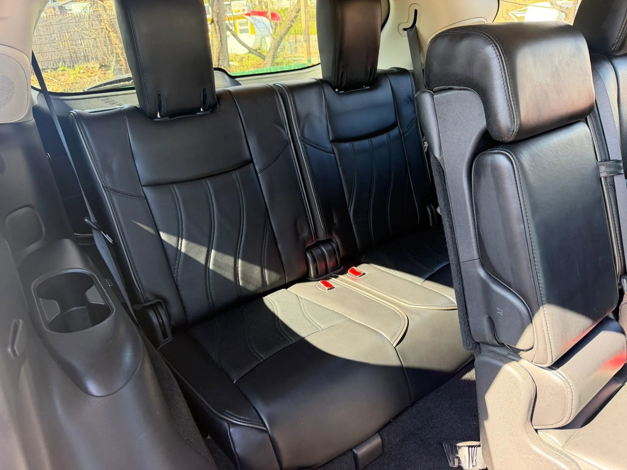 Used 2014 INFINITI QX60 AWD w/ Premium Plus Package image 22