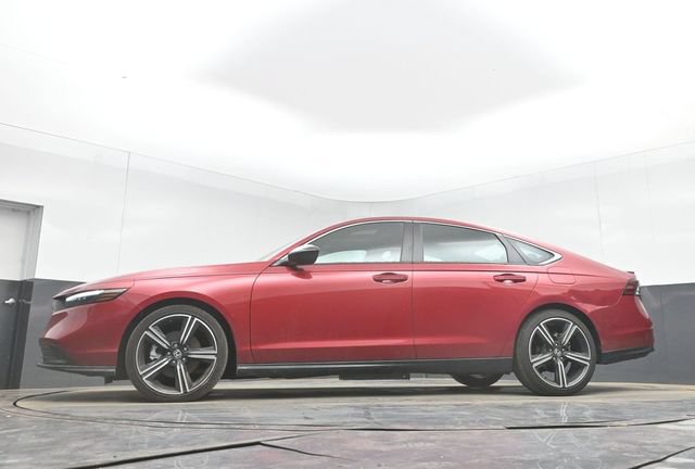 Used 2025 Honda Accord Sport image 31