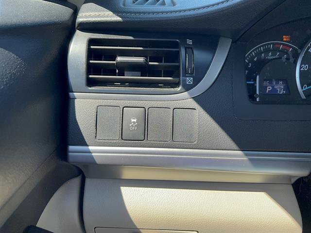 Used 2012 Toyota Camry LE FWD image 29