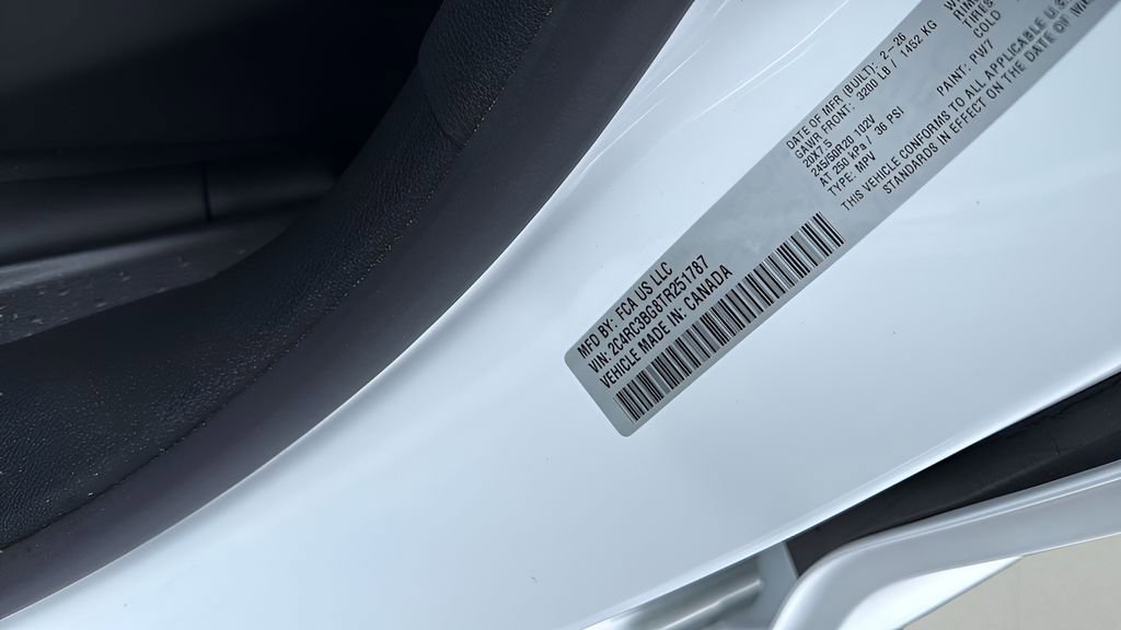 New 2026 Chrysler Pacifica Select image 11