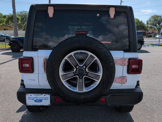 Used 2018 Jeep Wrangler Unlimited Sahara AWD/4WD image 5