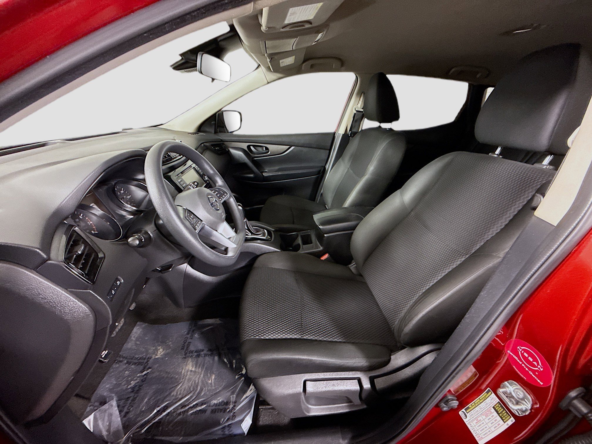 Used 2021 Nissan Rogue Sport S image 21