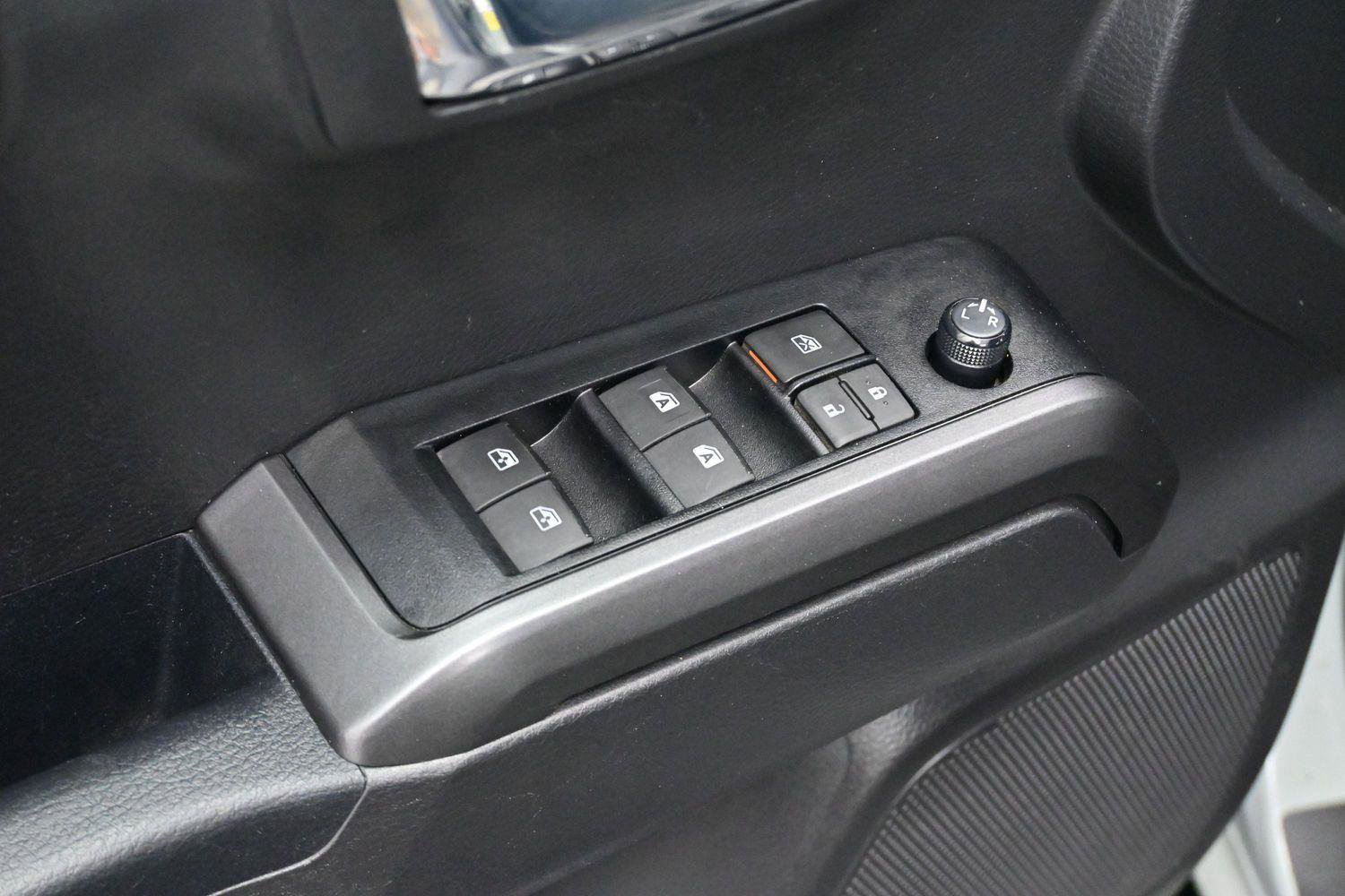 Used 2023 Toyota Tacoma TRD Sport AWD/4WD image 10