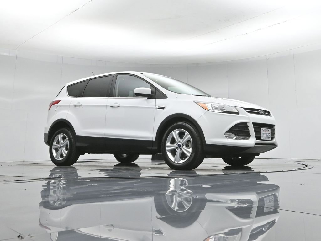 Used 2016 Ford Escape SE image 3