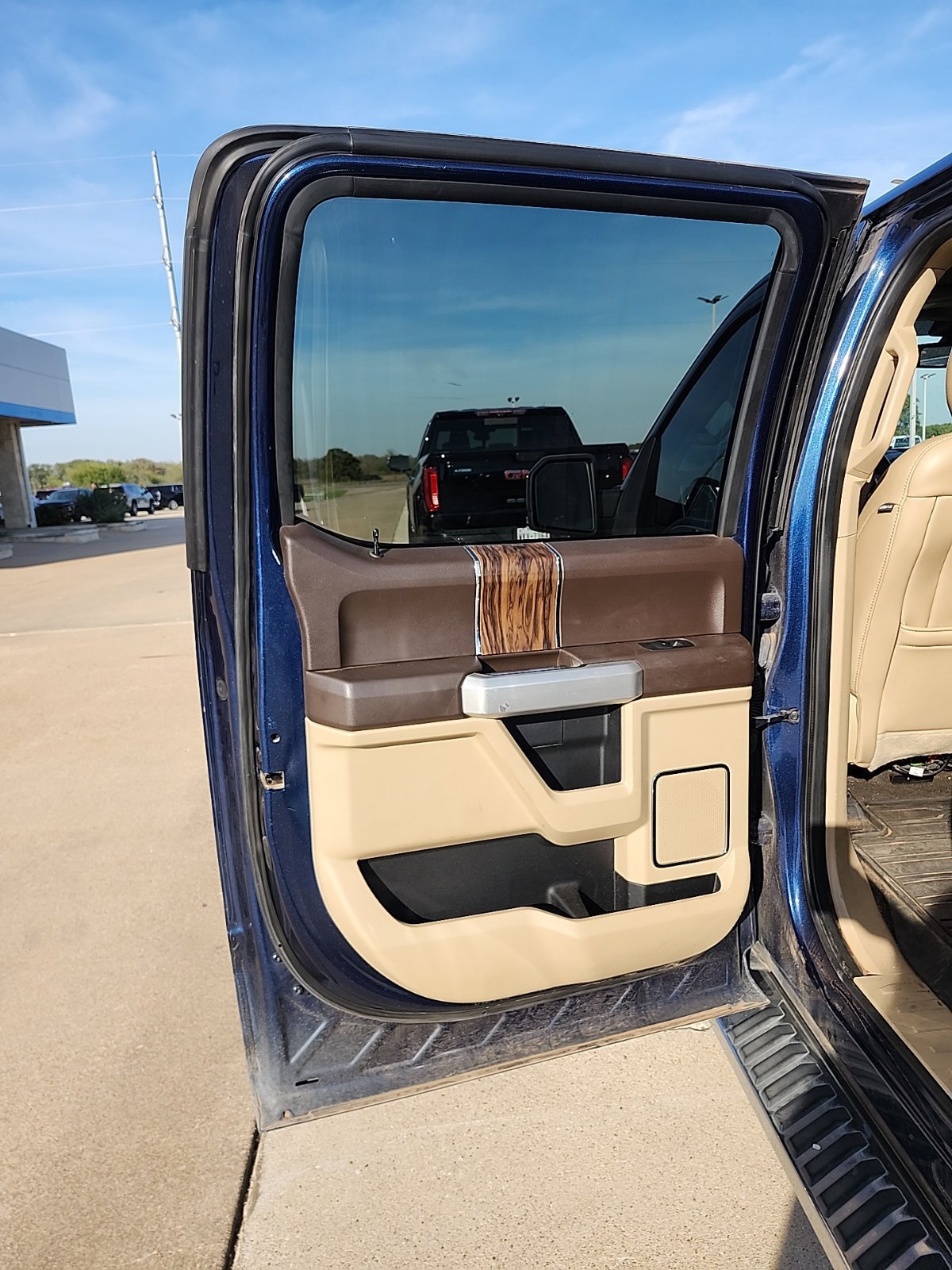 Used 2019 Ford F150 Lariat AWD/4WD image 28