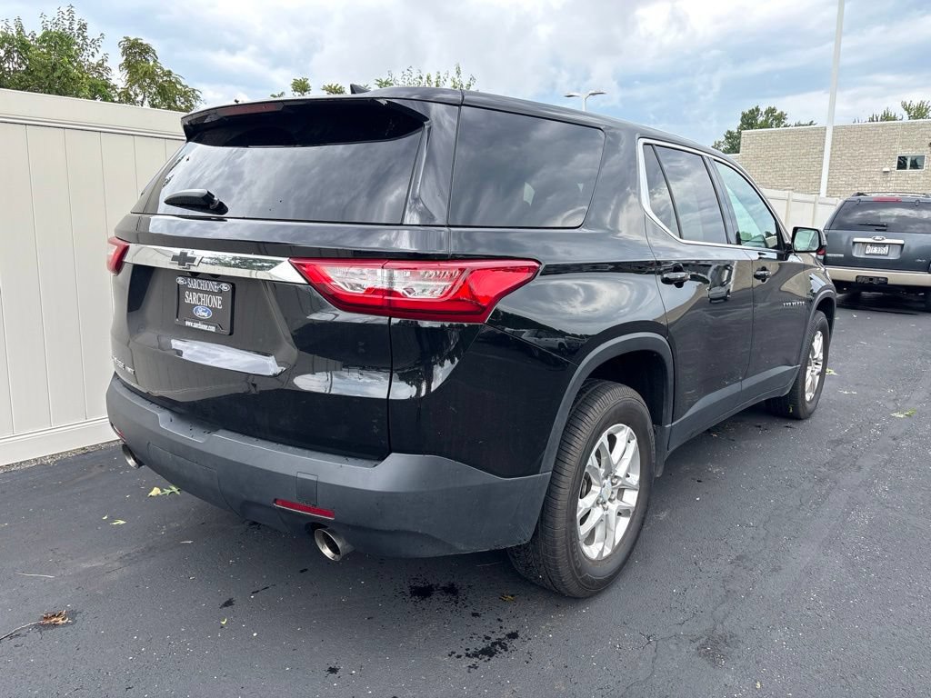 Used 2020 Chevrolet Traverse LS AWD/4WD image 3