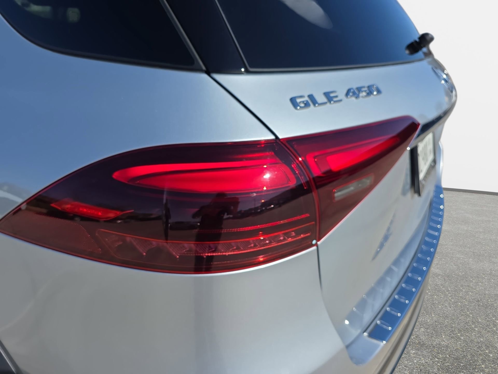 Certified 2024 Mercedes-Benz GLE 450 4MATIC image 33