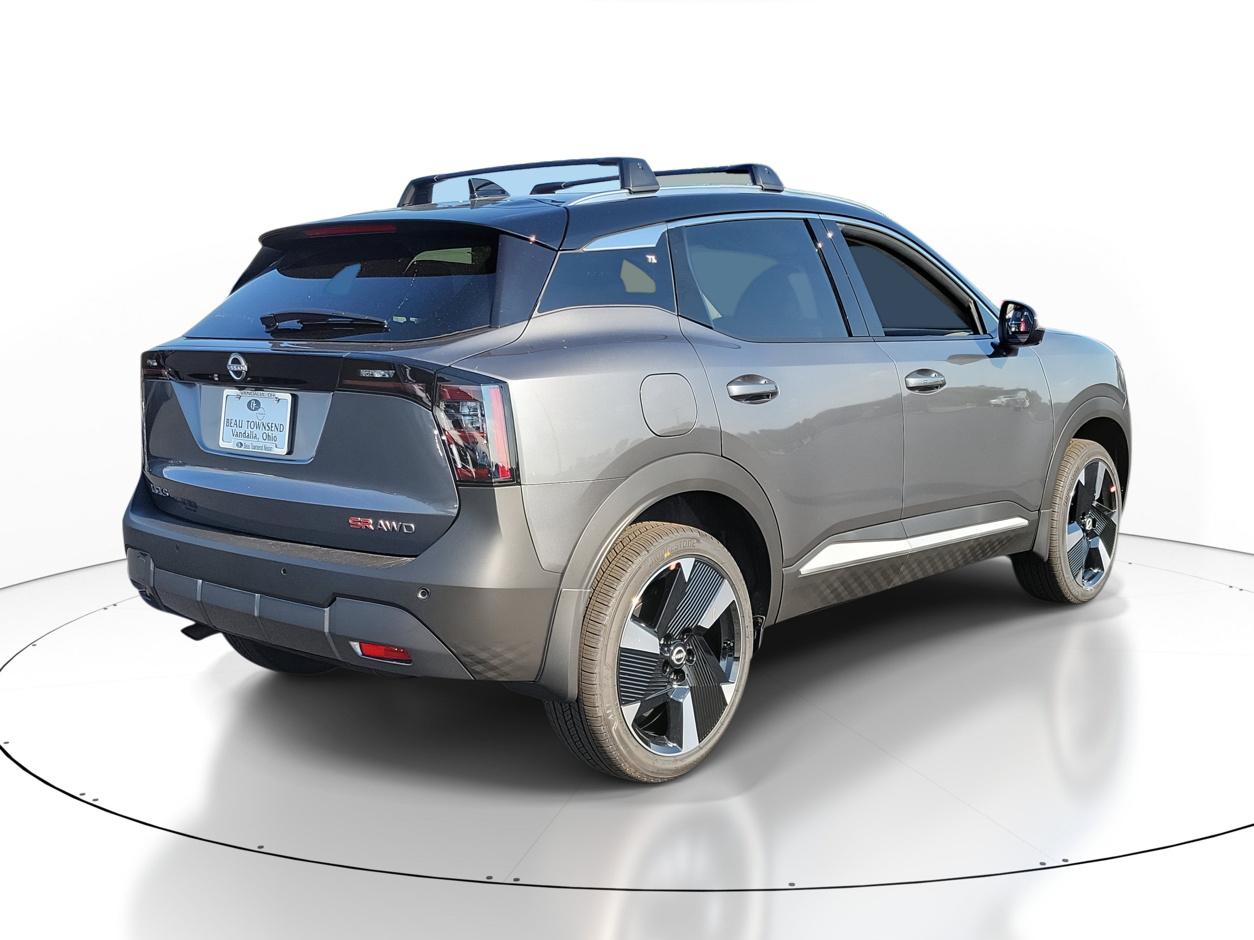 New 2026 Nissan Kicks SR w/ Cold Weather Package AWD/4WD image 4
