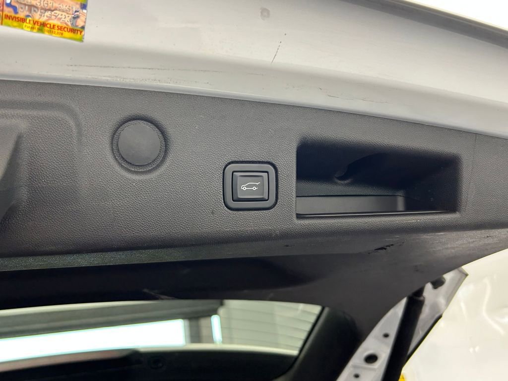 Used 2022 Chevrolet Equinox LT image 35