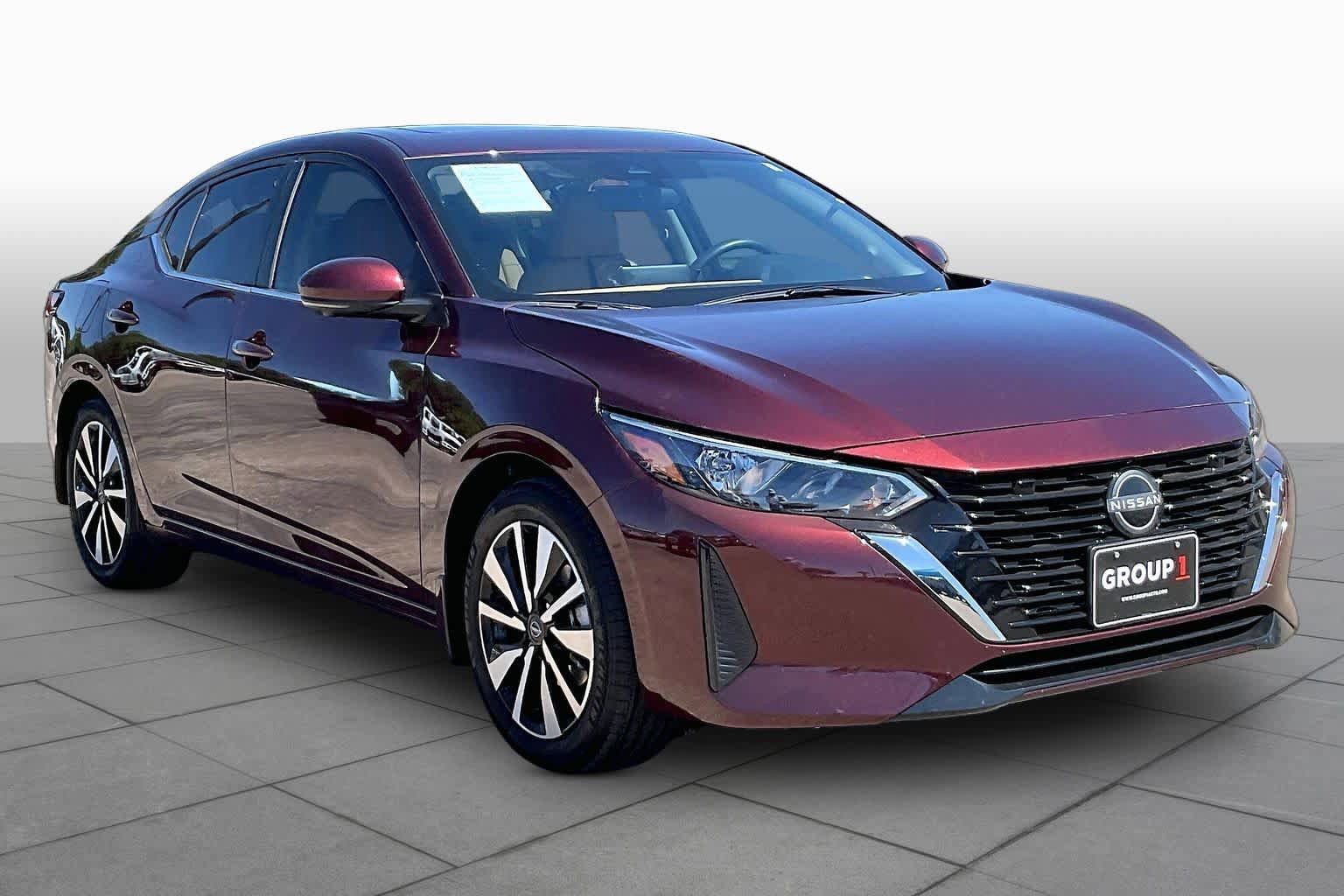 Used 2025 Nissan Sentra SV w/ SV Premium Package FWD image 3