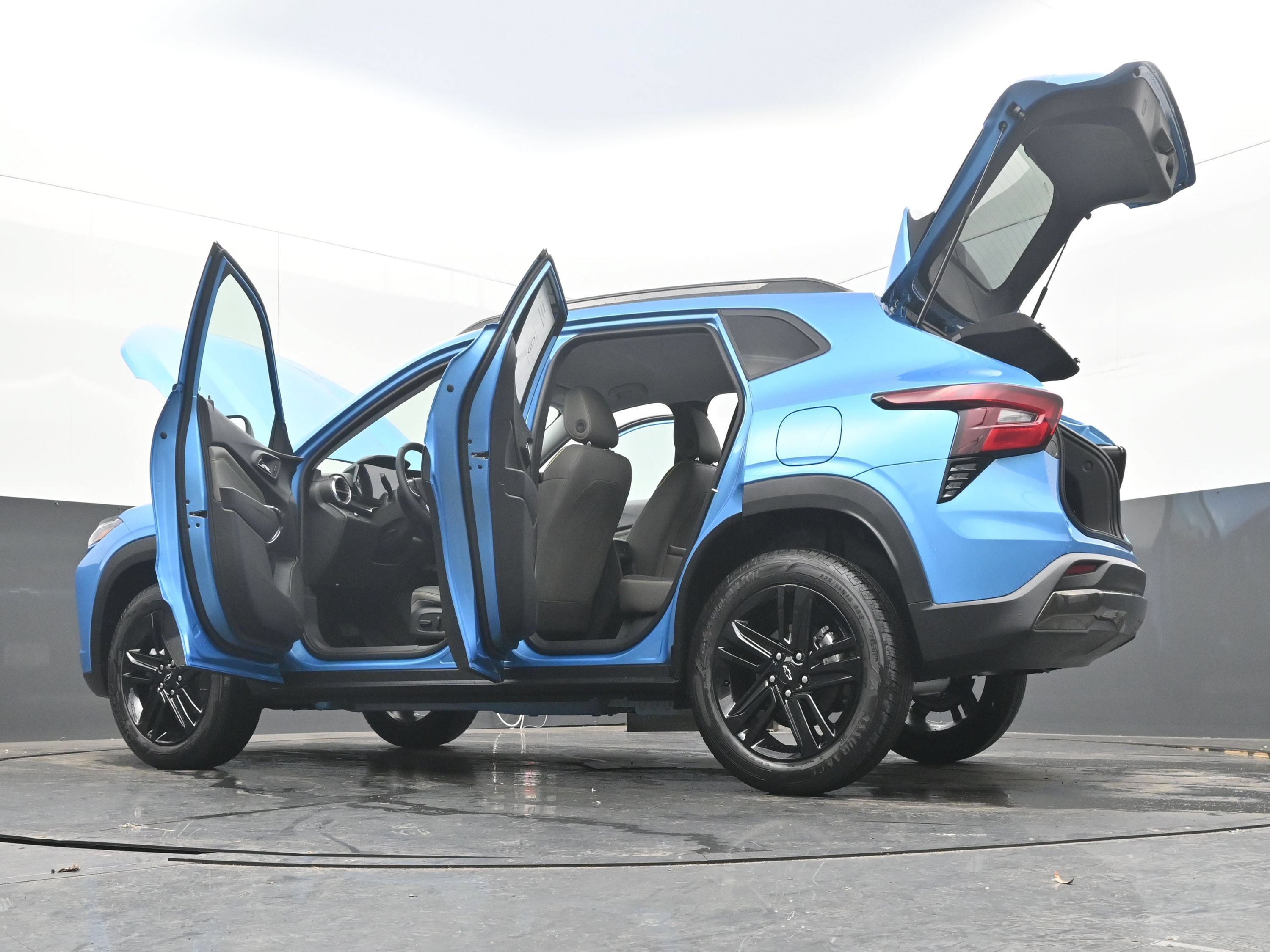 Used 2025 Chevrolet Trax ACTIV FWD image 40
