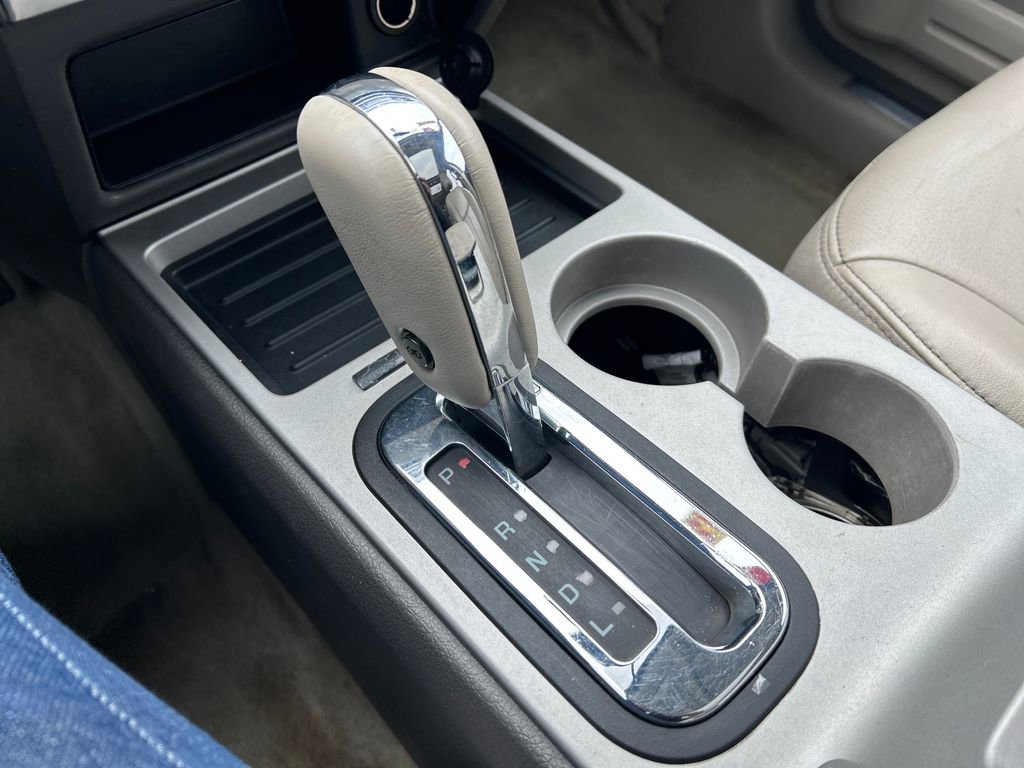 Used 2010 Ford Edge Limited image 22