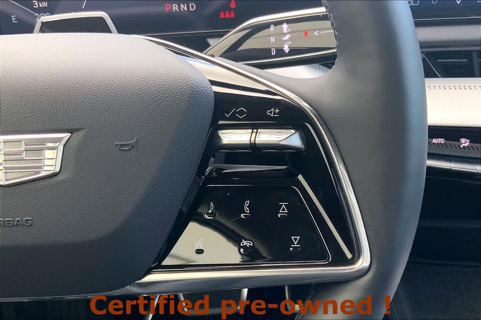 Certified 2025 Cadillac Optiq Sport 1 w/ LPO, ONYX Package image 25