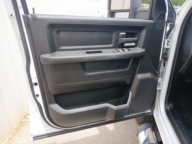 Used 2024 RAM 3500 Tradesman w/ Safety Group image 51