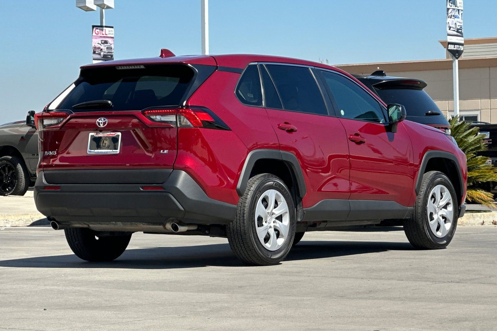 Used 2025 Toyota RAV4 LE image 6