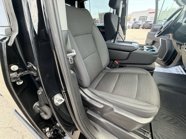 Used 2024 Chevrolet Silverado 2500 LT AWD/4WD image 31