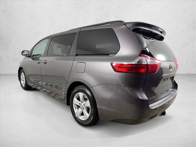 Used 2015 Toyota Sienna LE FWD image 5