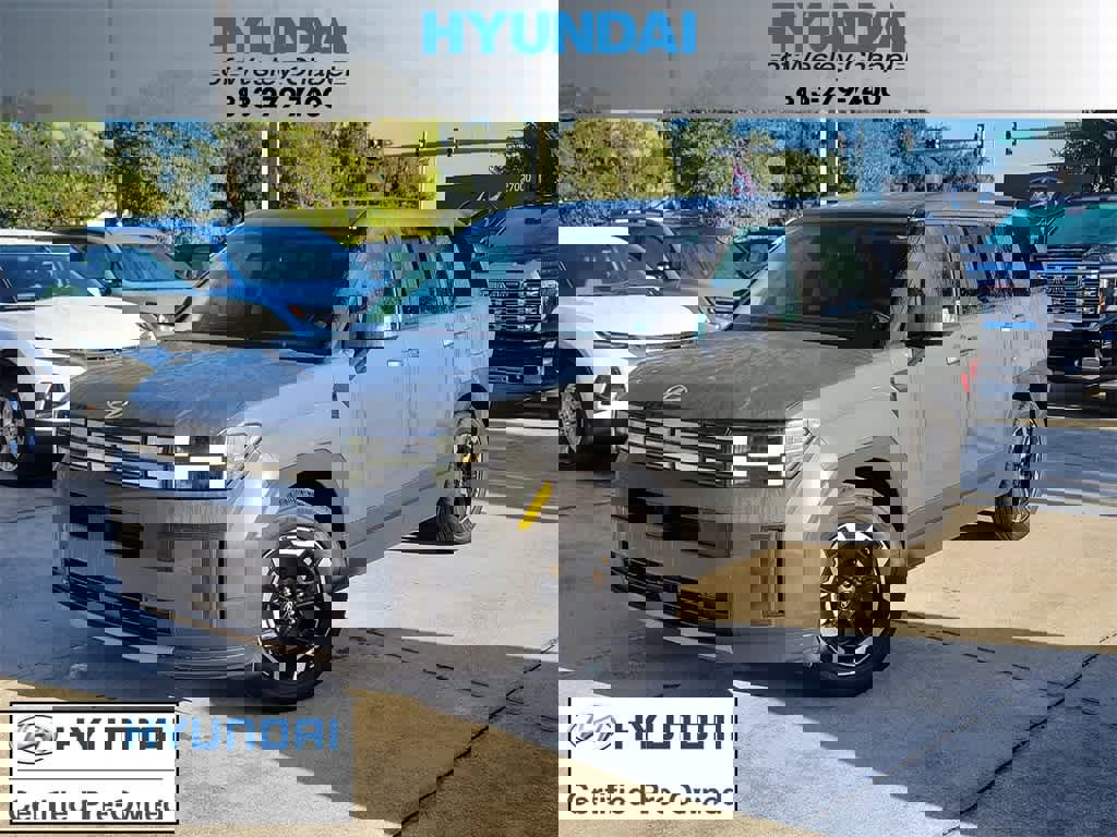 Used 2025 Hyundai Santa Fe SE