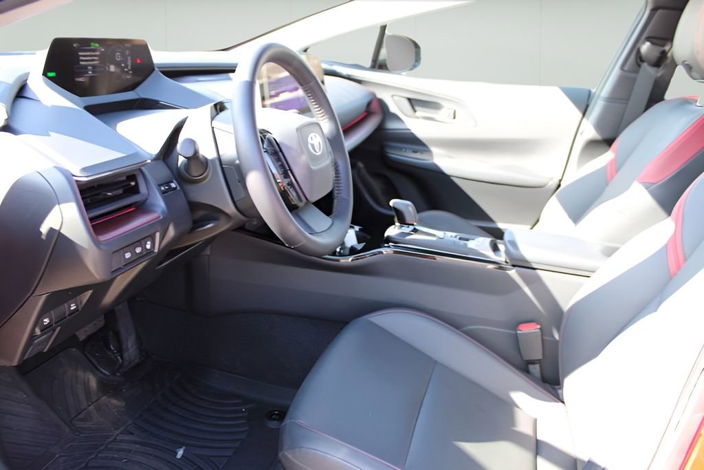 Used 2024 Toyota Prius Prime image 8