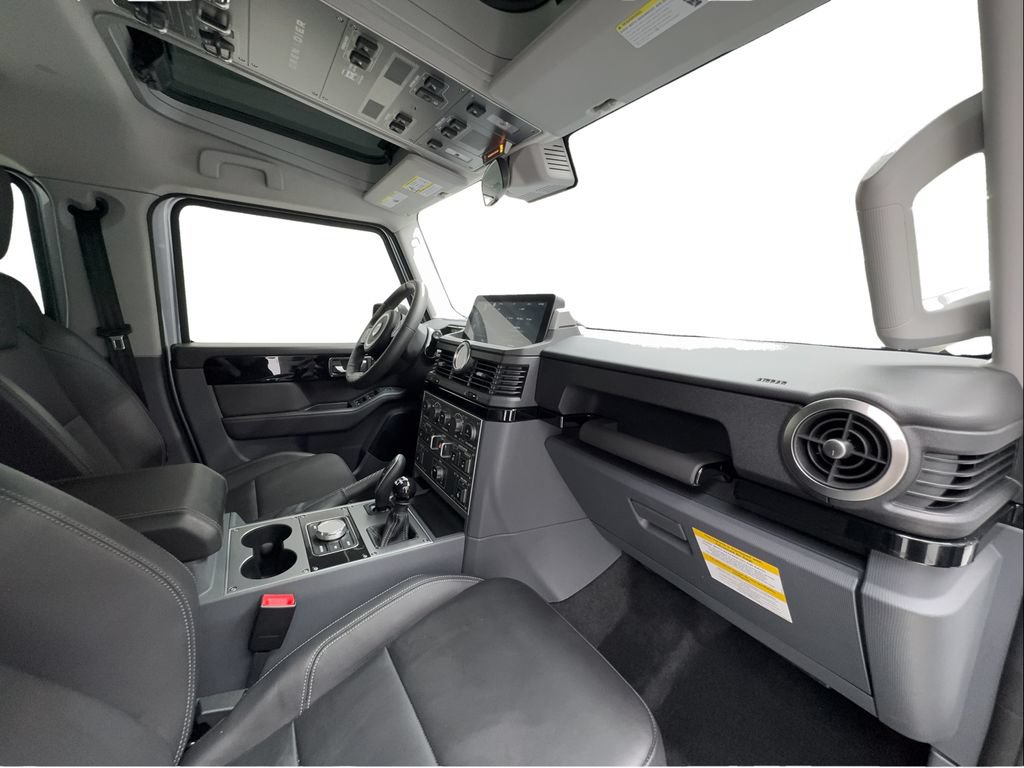 Used 2024 INEOS Grenadier Station Wagon AWD/4WD image 33