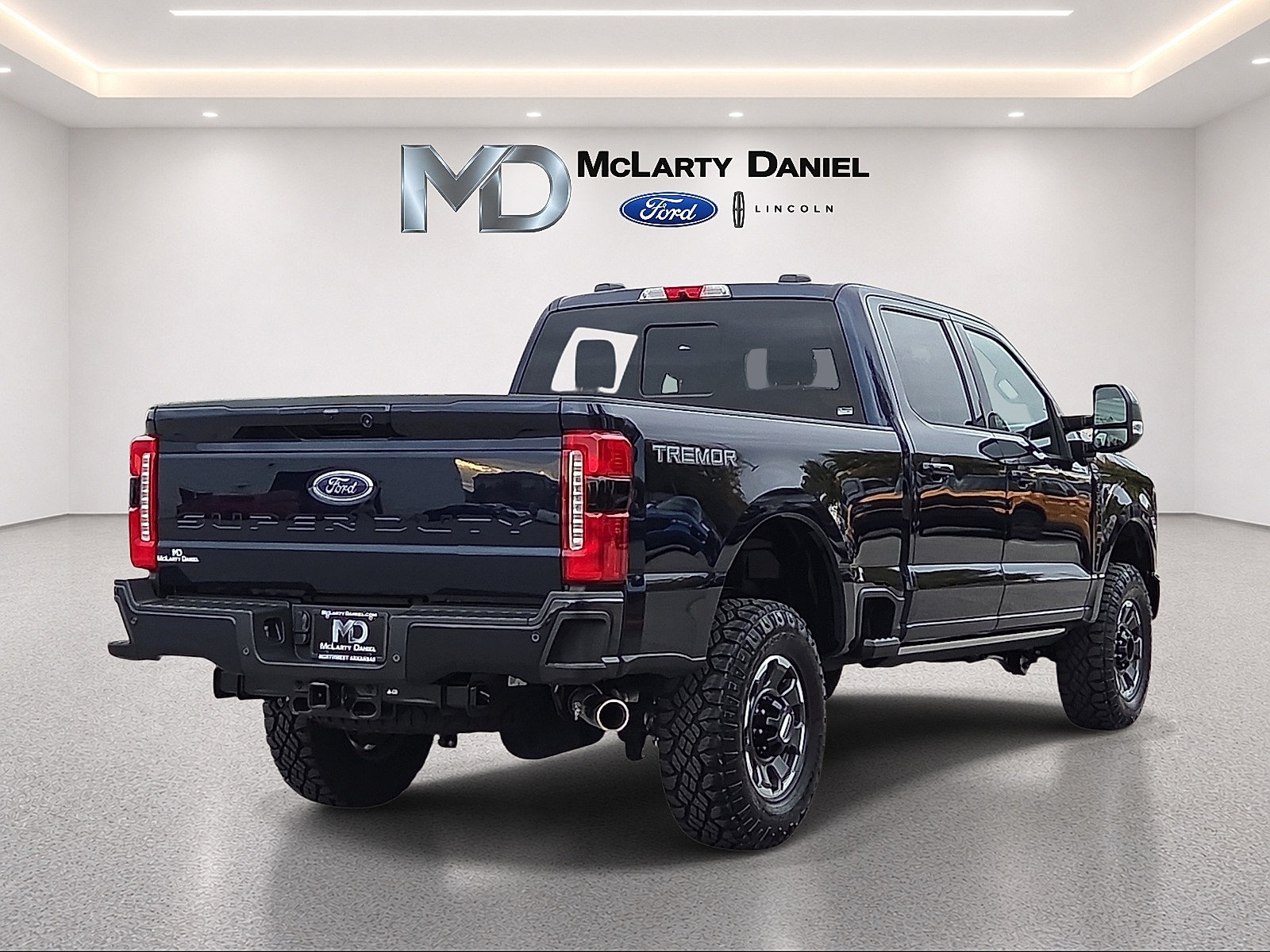 Certified 2024 Ford F350 Lariat w/ Tremor Off-Road Package AWD/4WD image 5