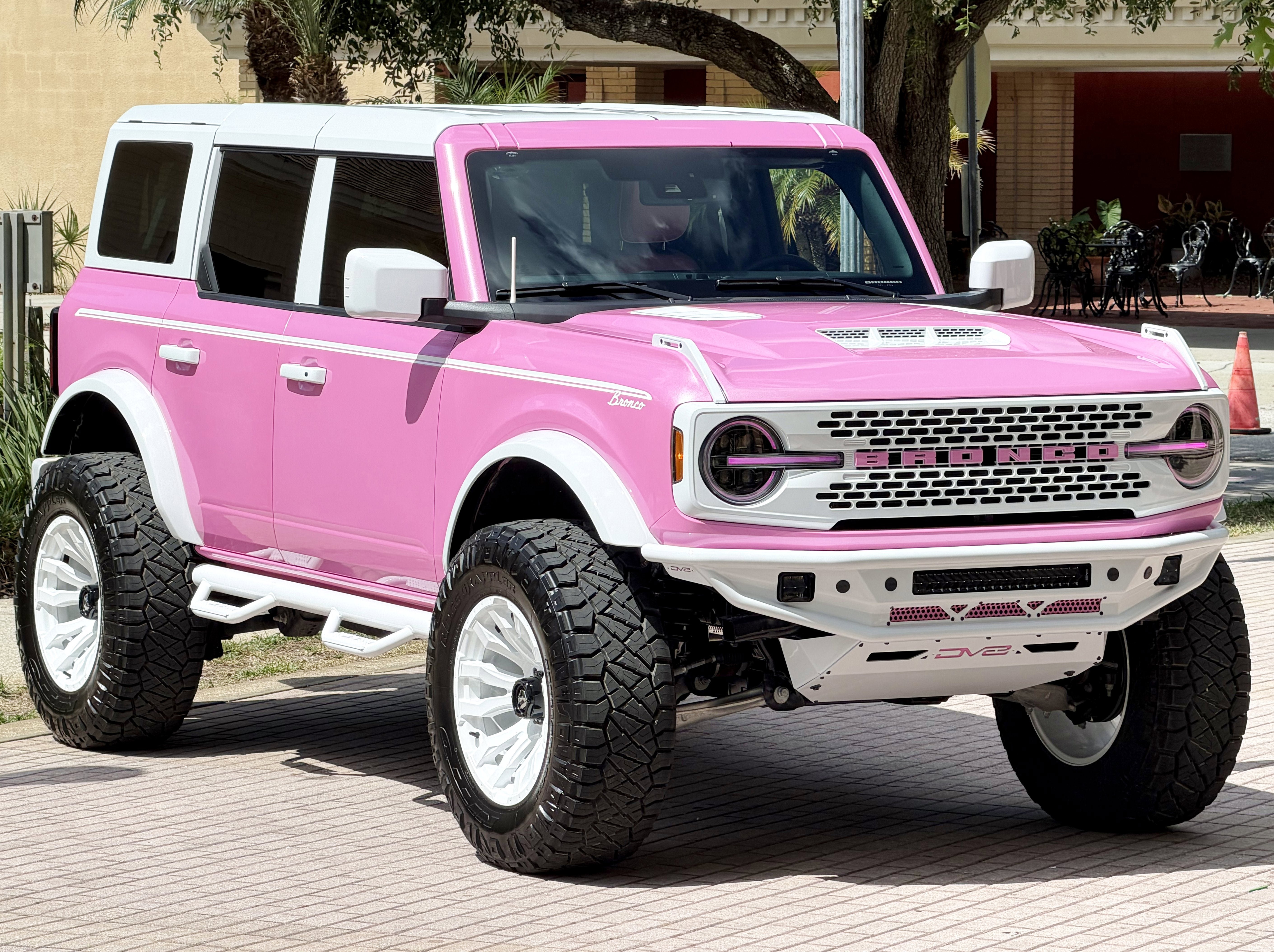 Used 2025 Ford Bronco Outer Banks AWD/4WD image 24
