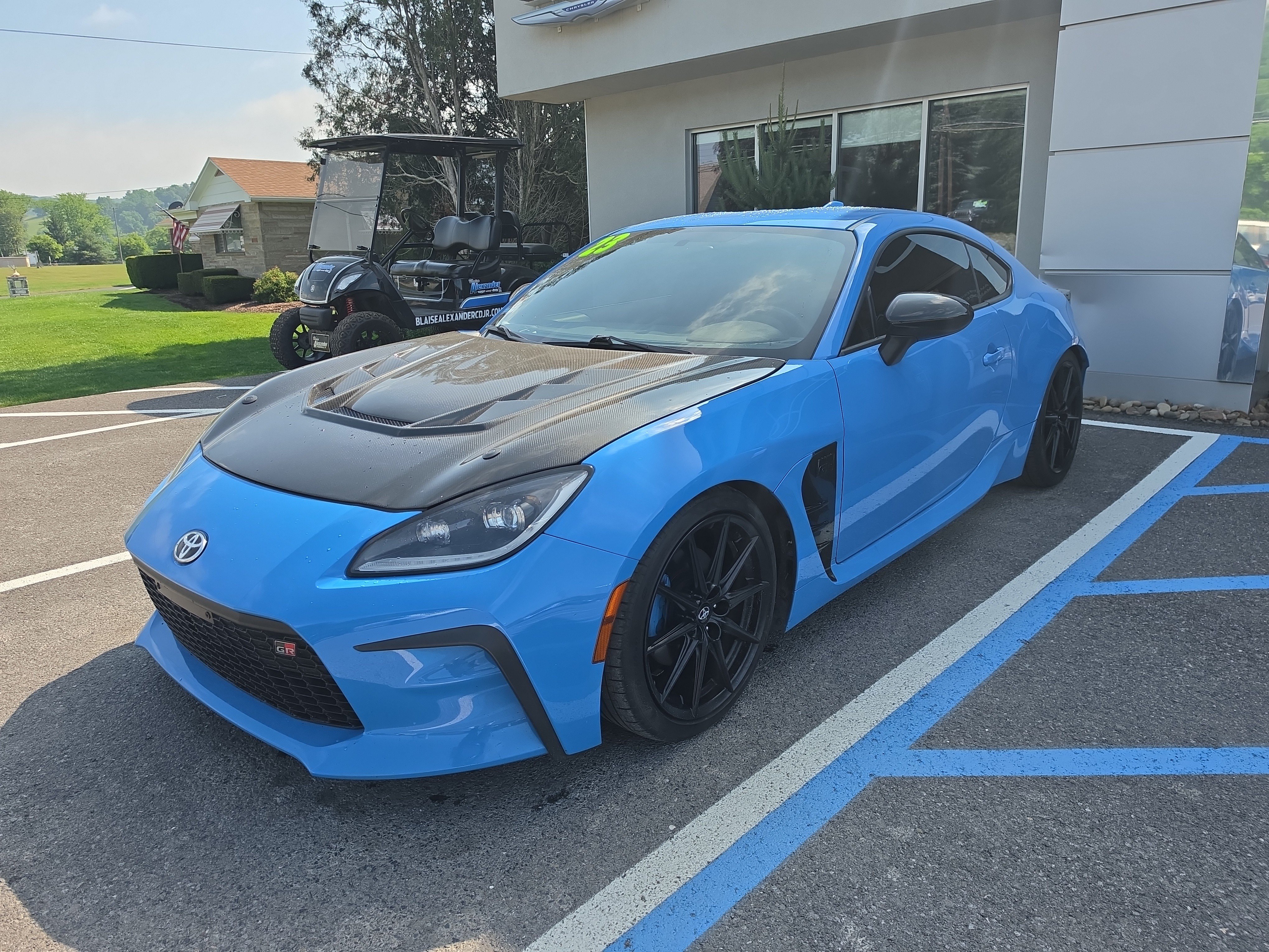 Used 2023 Toyota GR86 Premium RWD image 8