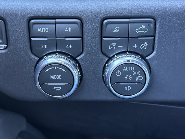 New 2026 GMC Sierra 1500 Elevation w/ Elevation Premium Package AWD/4WD image 25
