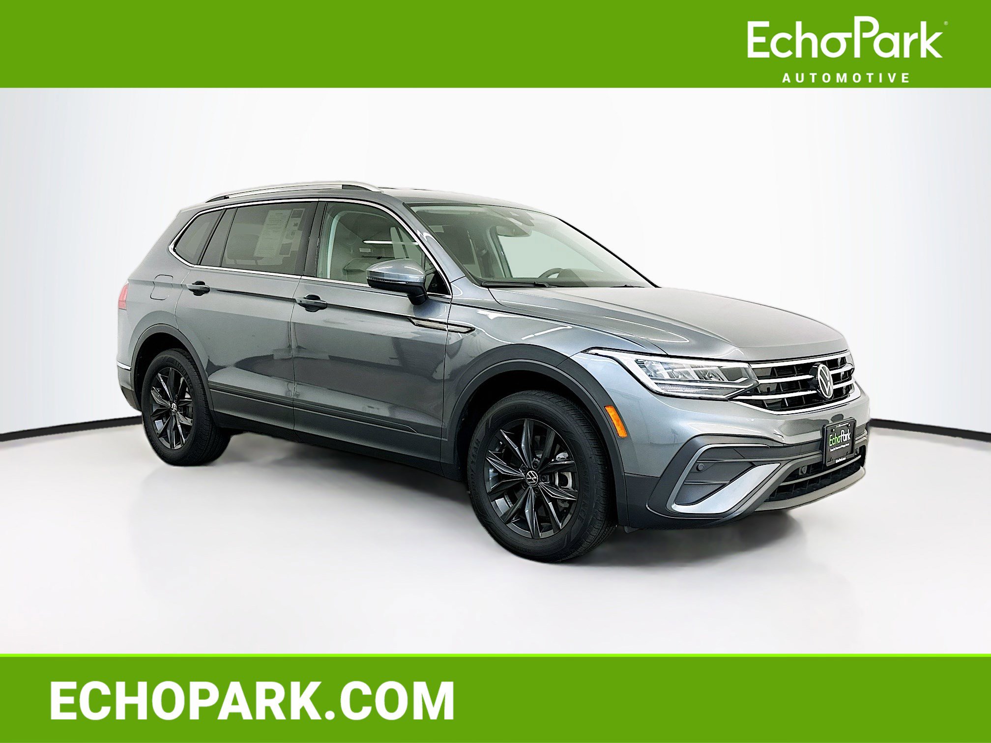 Used 2024 Volkswagen Tiguan SE w/ MDO Package, Two-Row video 1