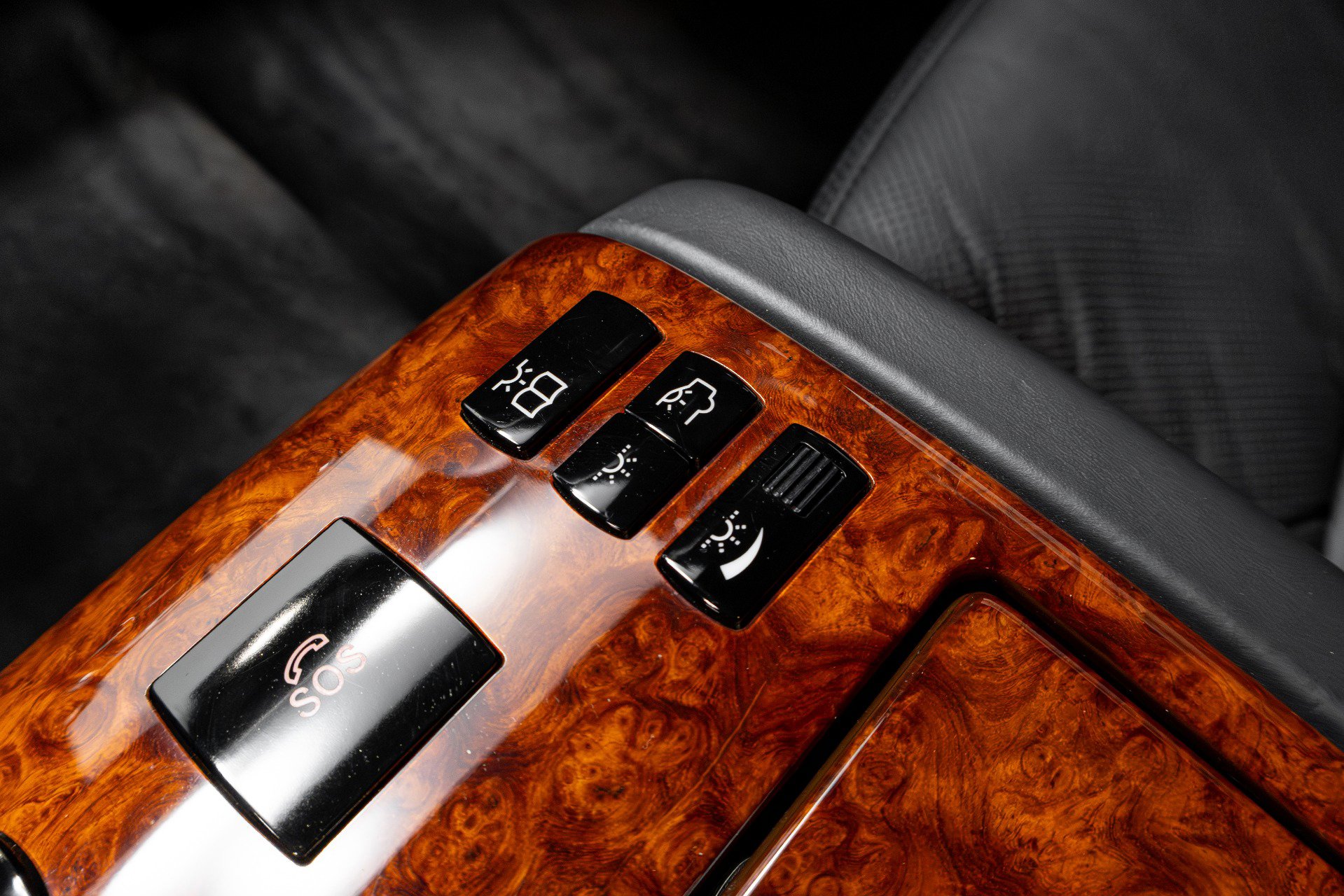 Used 2004 Maybach 57 image 31